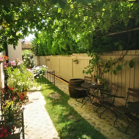 Kuria With Free Parking Apartamento