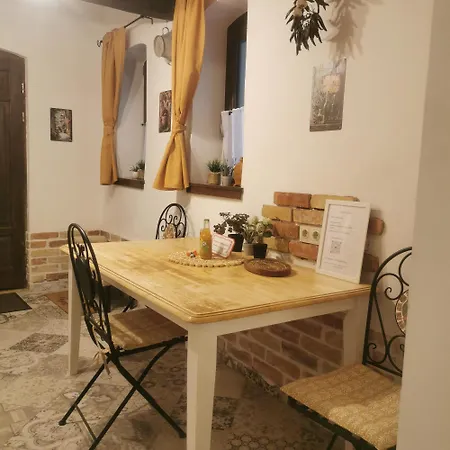 Apartman Kuria With Free Parking *