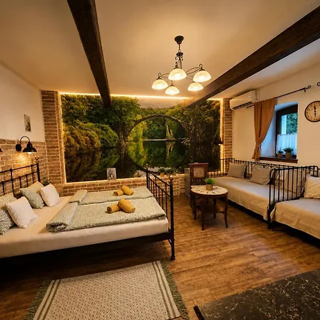 Kuria With Free Parking Apartment