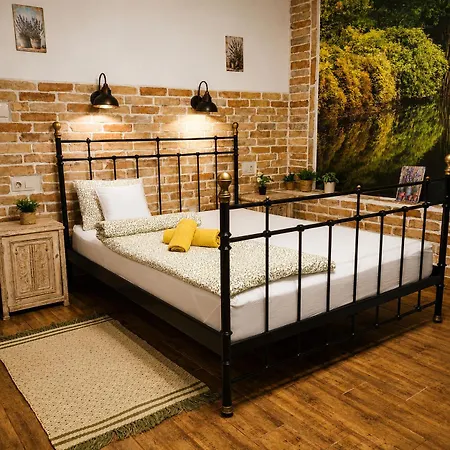 Apartment Kuria With Free Parking Budapest