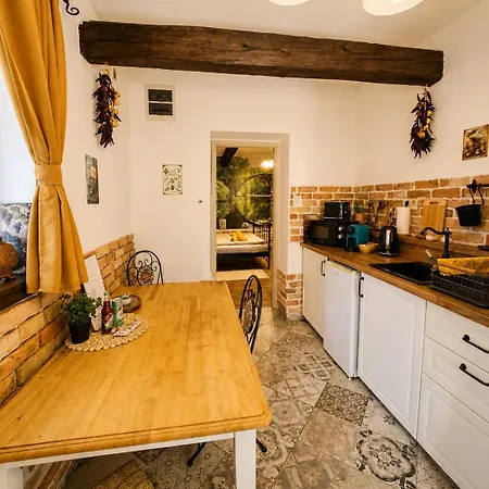 Kuria With Free Parking Apartment