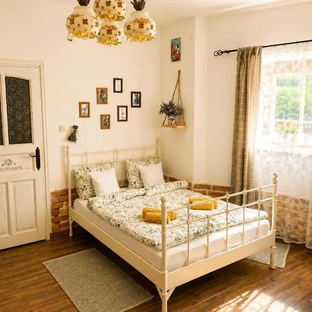 Apartment Kuria With Free Parking