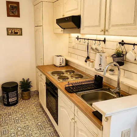 Kuria With Free Parking Apartment Budapest
