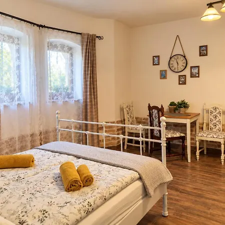 Apartment Kuria With Free Parking