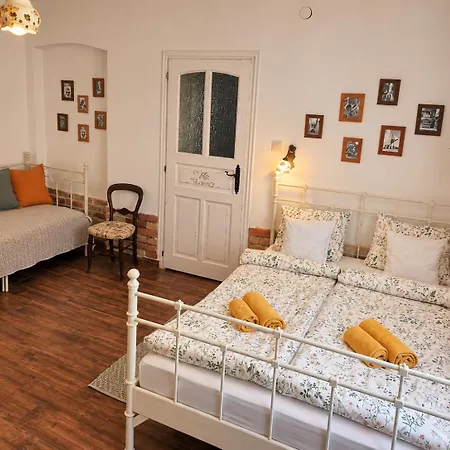 Kuria With Free Parking Apartment *