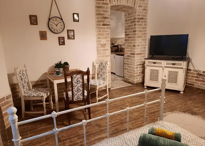 Kuria With Free Parking Apartament