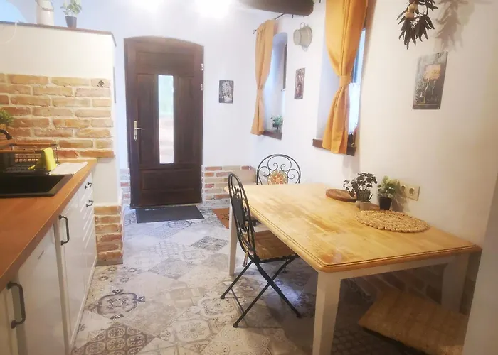 Kuria With Free Parking Apartament Budapesta