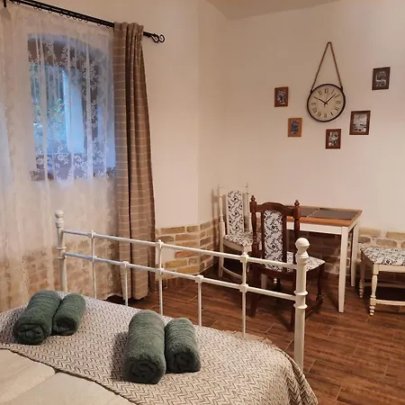 Kuria With Free Parking Apartment Budapest