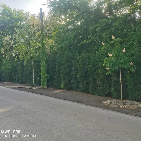 Kuria With Free Parking *