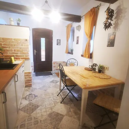 Kuria With Free Parking Apartment Budapest